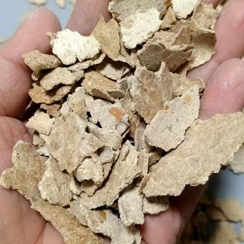 菜籽粕、杏仁粕、葡萄籽粕等油枯饼粕类饲料原料与橡胶原料批发指南